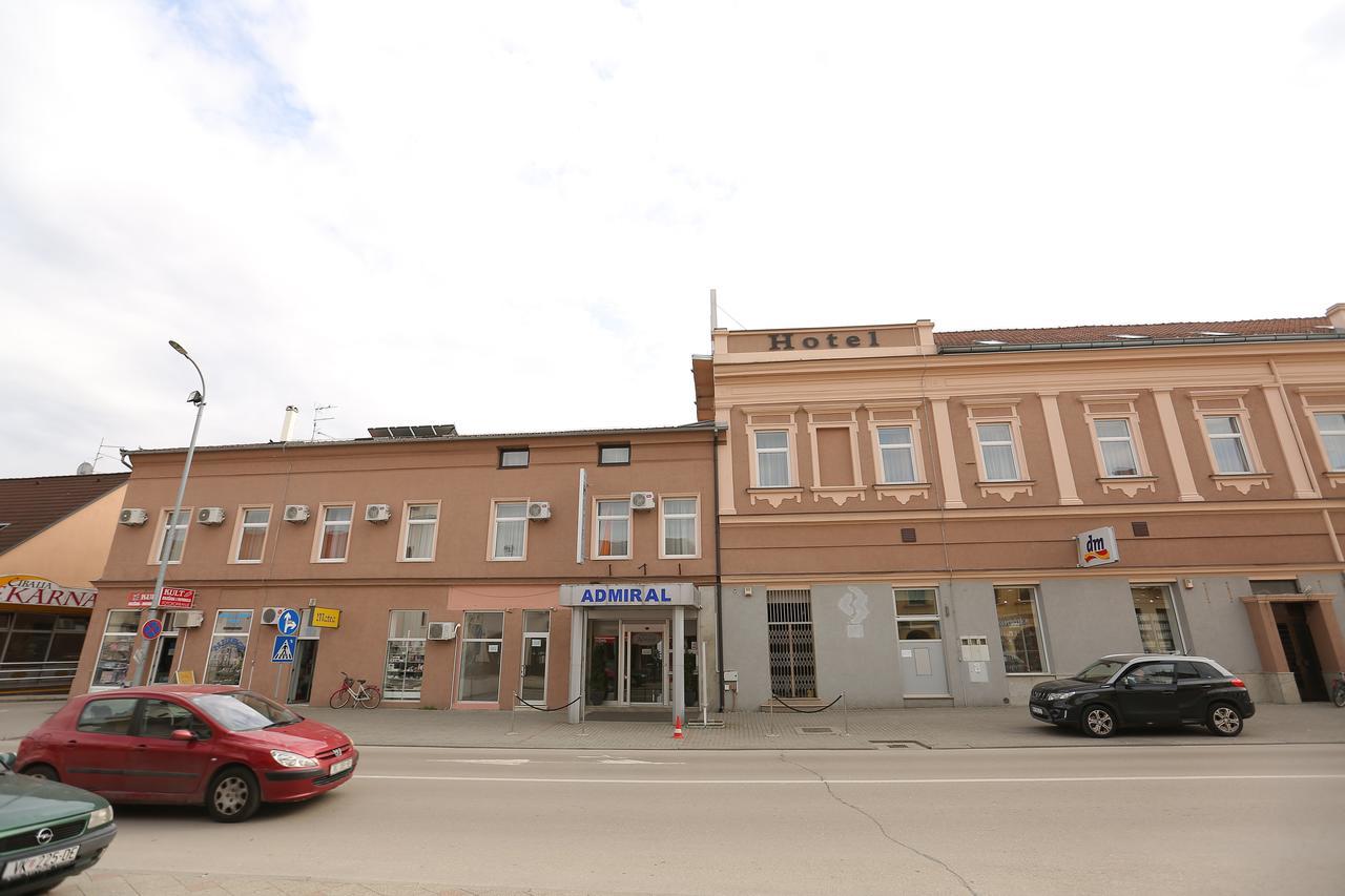 Hotel Admiral Вінковці Екстер'єр фото